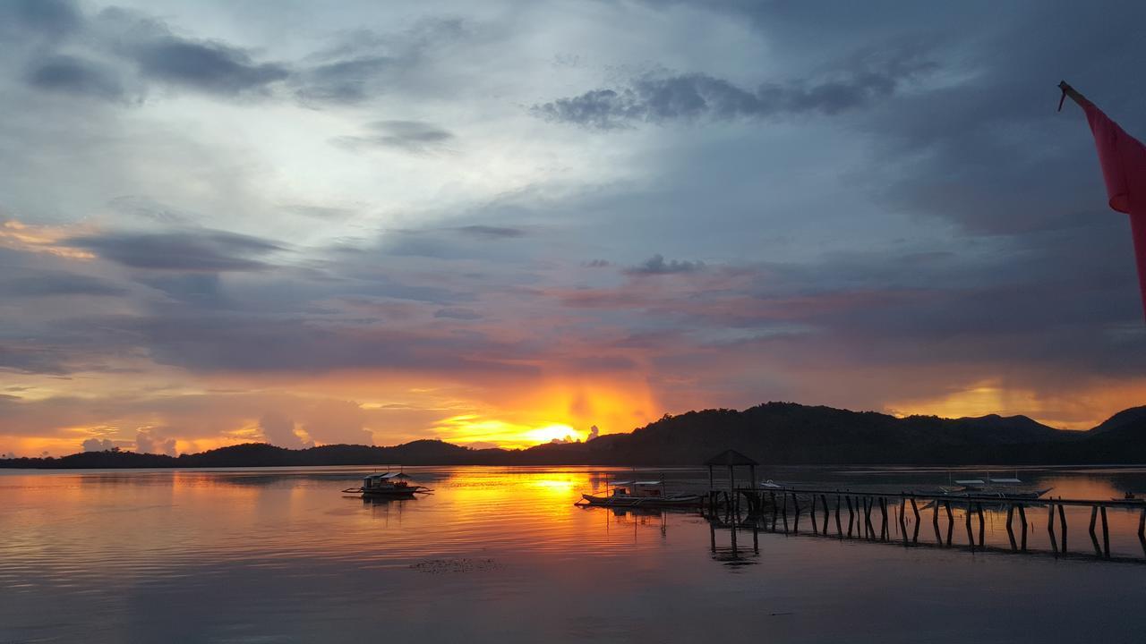 Bella Louise Lodging House Bar And Resto Busuanga Exterior foto